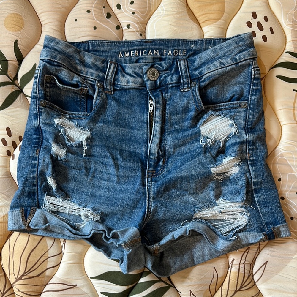 American Eagle Outfitters Blue Jean Shorts Distressed Curvy High-Waisted Shortie
